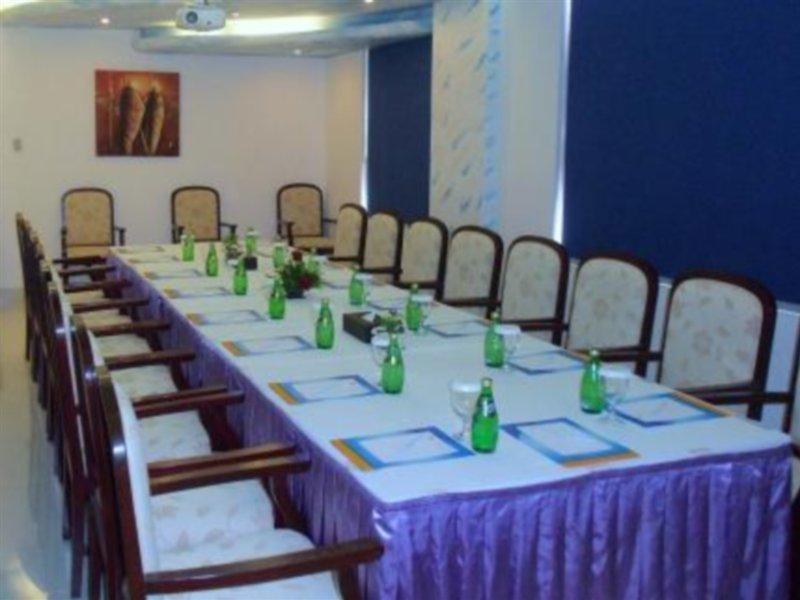Al Maha Int Hotel Oman Mascate Extérieur photo